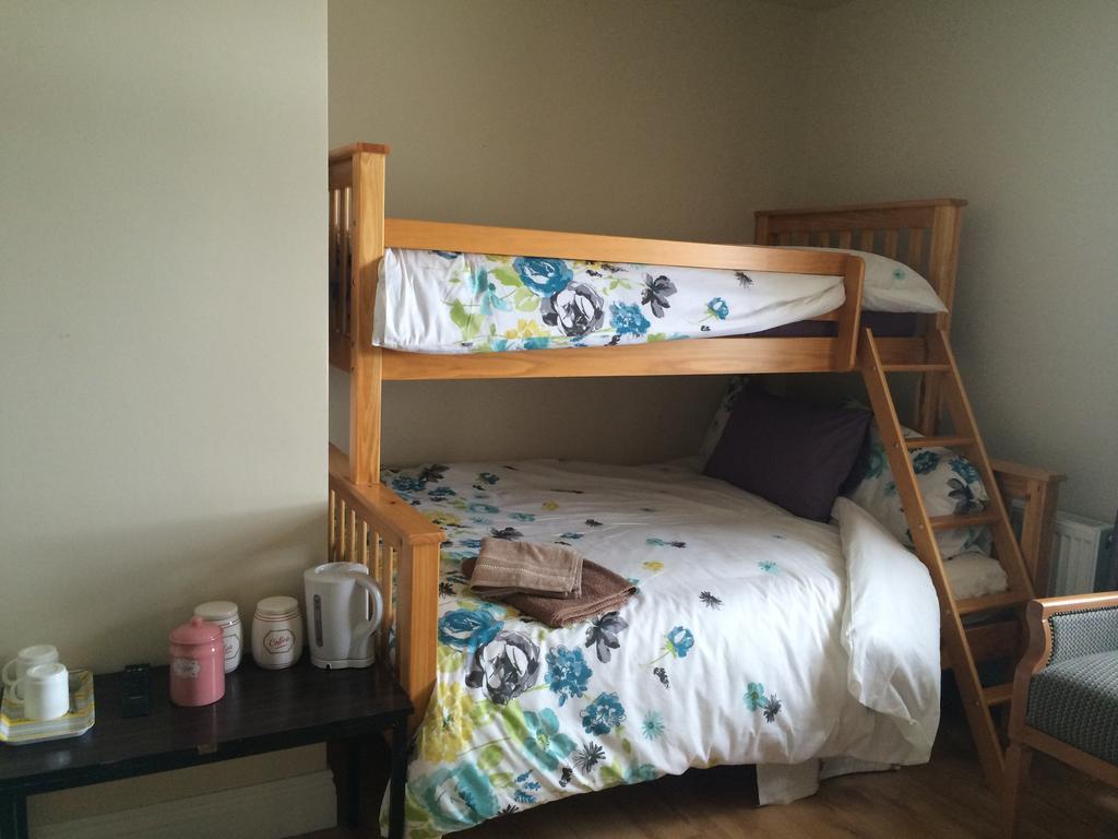 Dromin House Bed & Breakfast Киларни Стая снимка